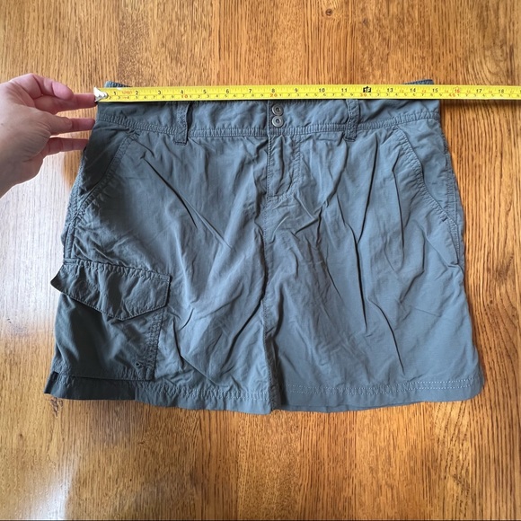 ⭐️ Columbia Omni-Shade Sun Protection Gray Skirt Size 4 - Picture 11 of 15